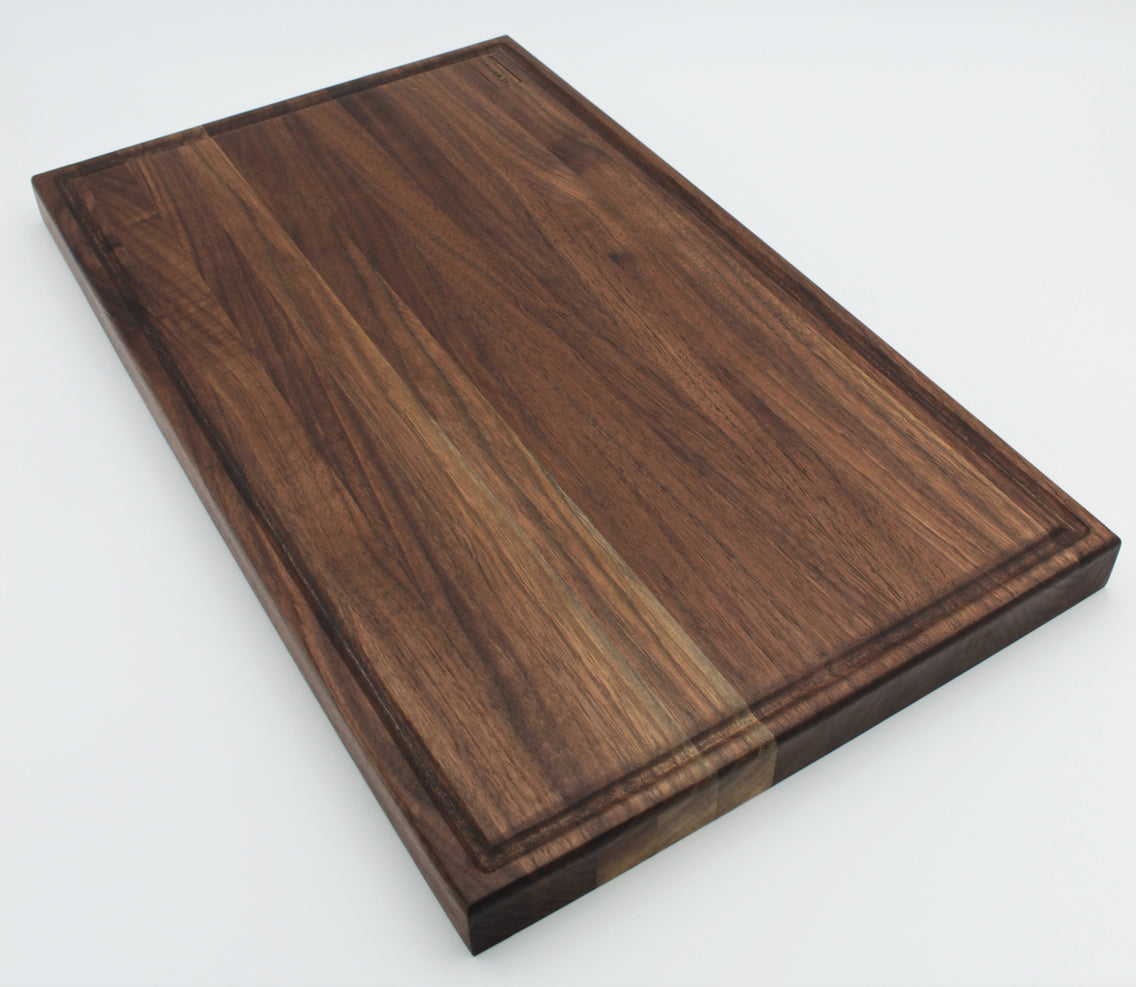 WALNUT EDGE GRAIN CUTTING BOARD NO.1 – Jolene England o/a The Woodbox
